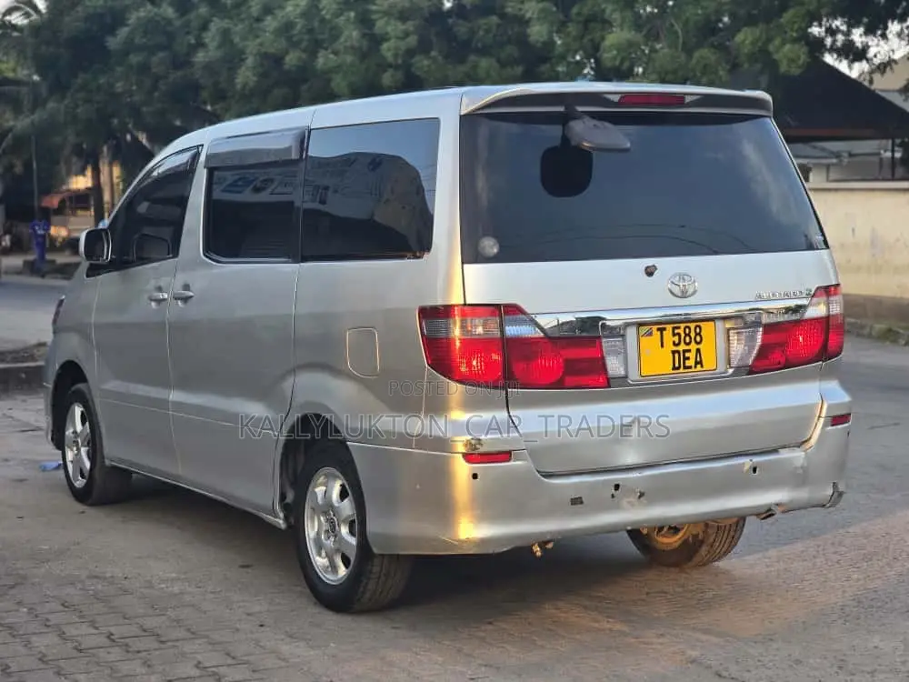 Toyota Alphard 2005 Silver