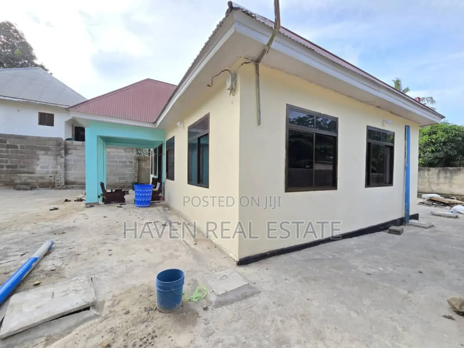 4bdrm House in Goba for sale