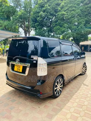 Toyota Noah 2009 Black