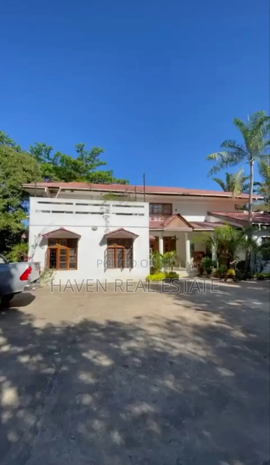 5bdrm House in Oyster Bay for sale