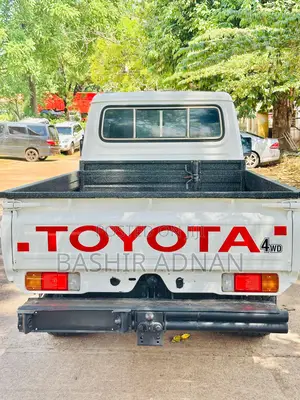 Toyota Land Cruiser 79 Series 2015 White