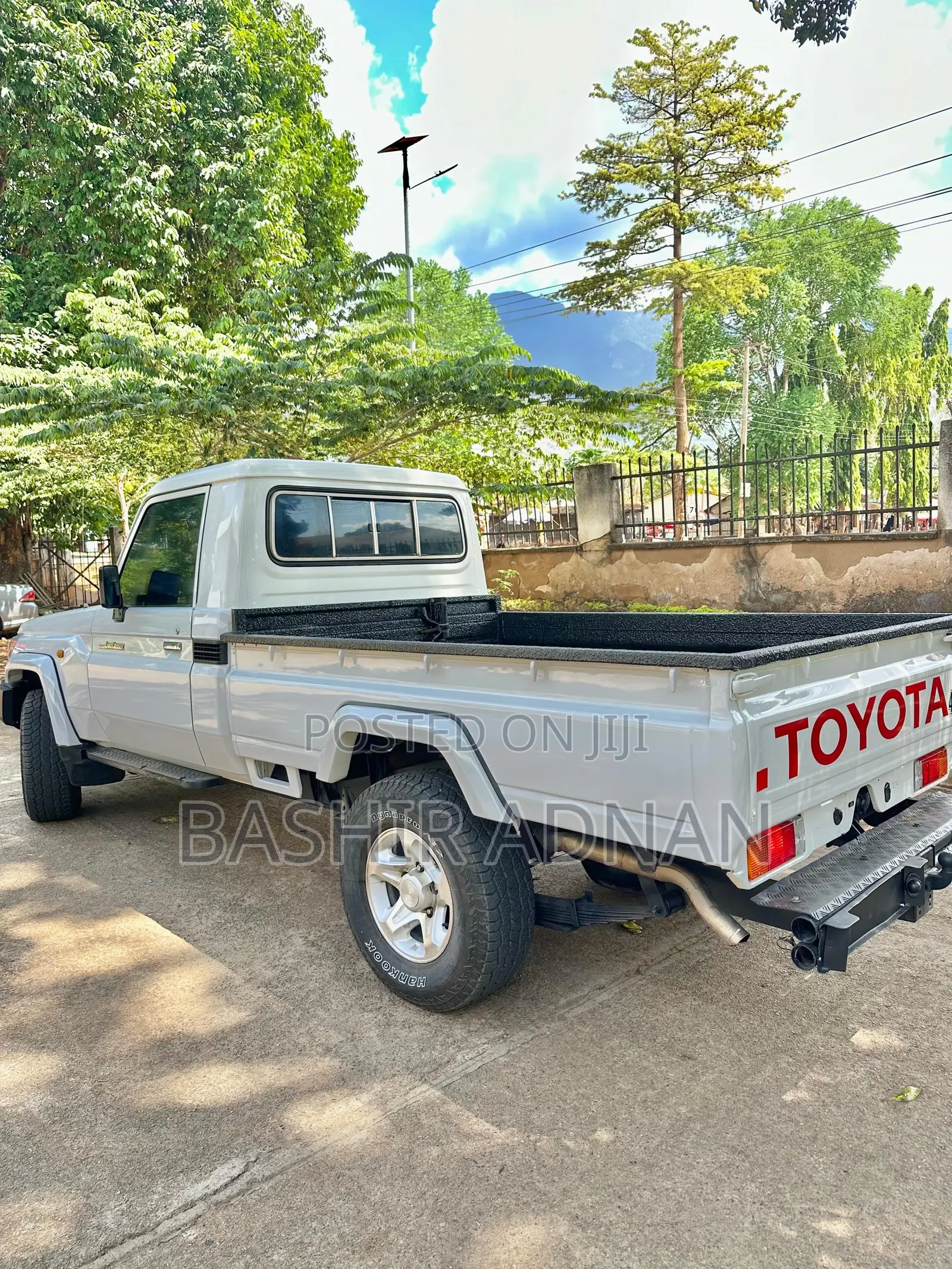 Toyota Land Cruiser 79 Series 2015 White