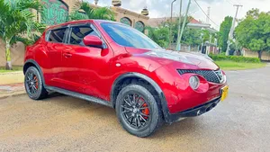 Nissan Juke SV 2012 Red