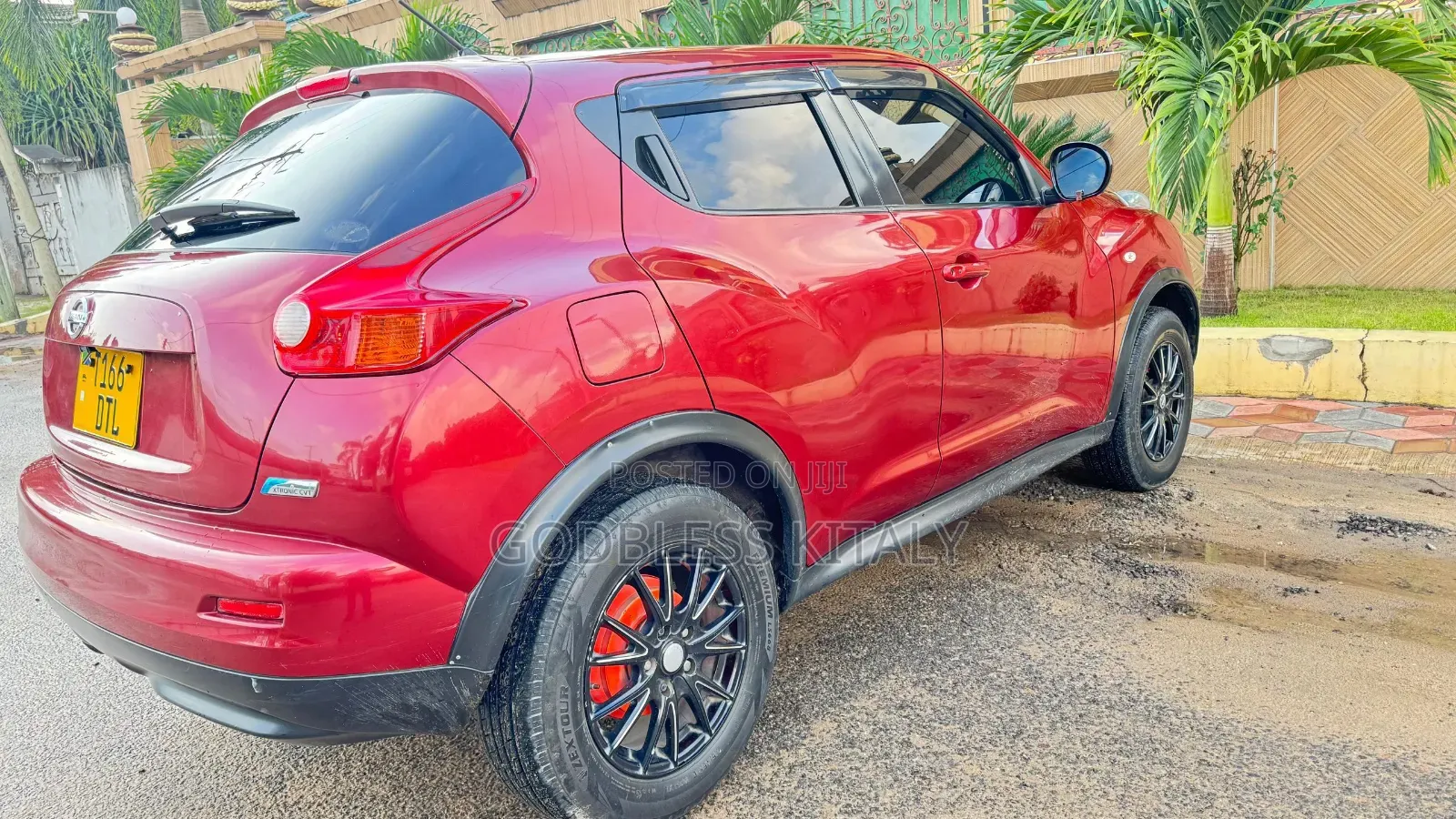 Nissan Juke SV 2012 Red