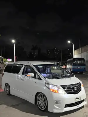 Toyota Alphard 2.4 Petrol FWD 2008 White