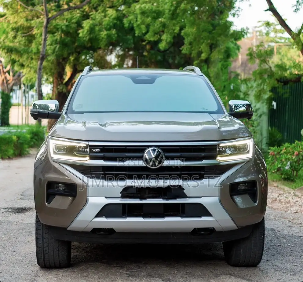 Volkswagen Amarok 2023 Burgundy