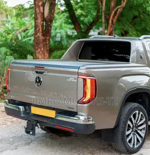 Volkswagen Amarok 2023 Burgundy