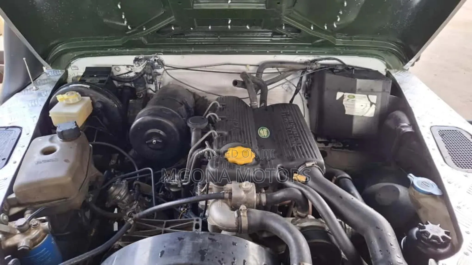 Land Rover Defender 2002 Green