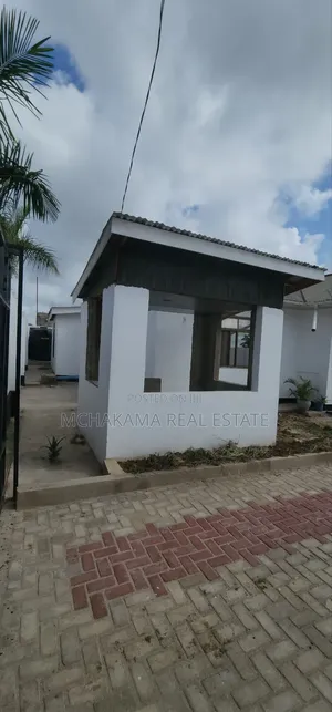 Furnished 11bdrm House in Mchakama Real Estate, Goba for sale