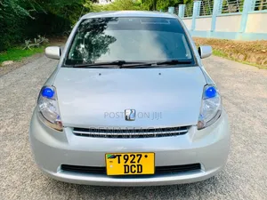 Toyota Passo 2004 Silver