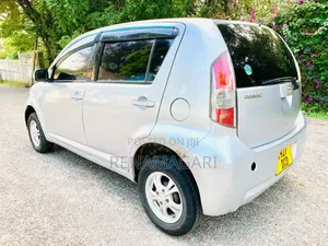 Toyota Passo 2004 Silver