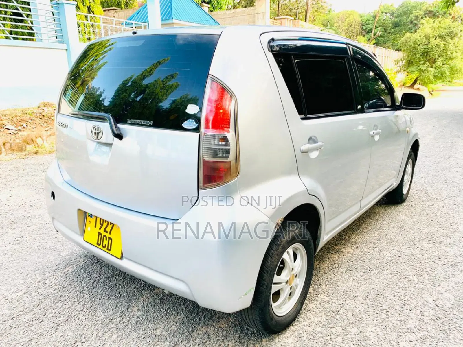 Toyota Passo 2004 Silver