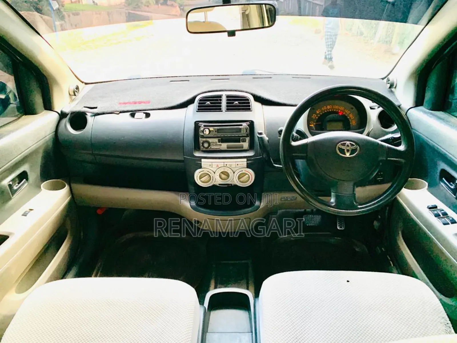 Toyota Passo 2004 Silver