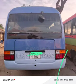 Toyota Coaster 2004 Blue