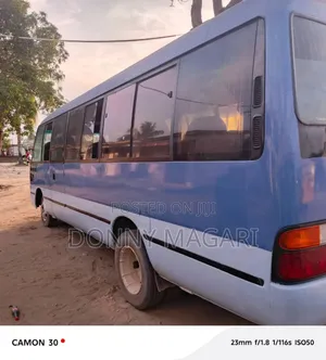Toyota Coaster 2004 Blue
