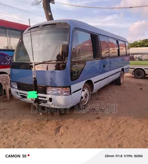 Toyota Coaster 2004 Blue