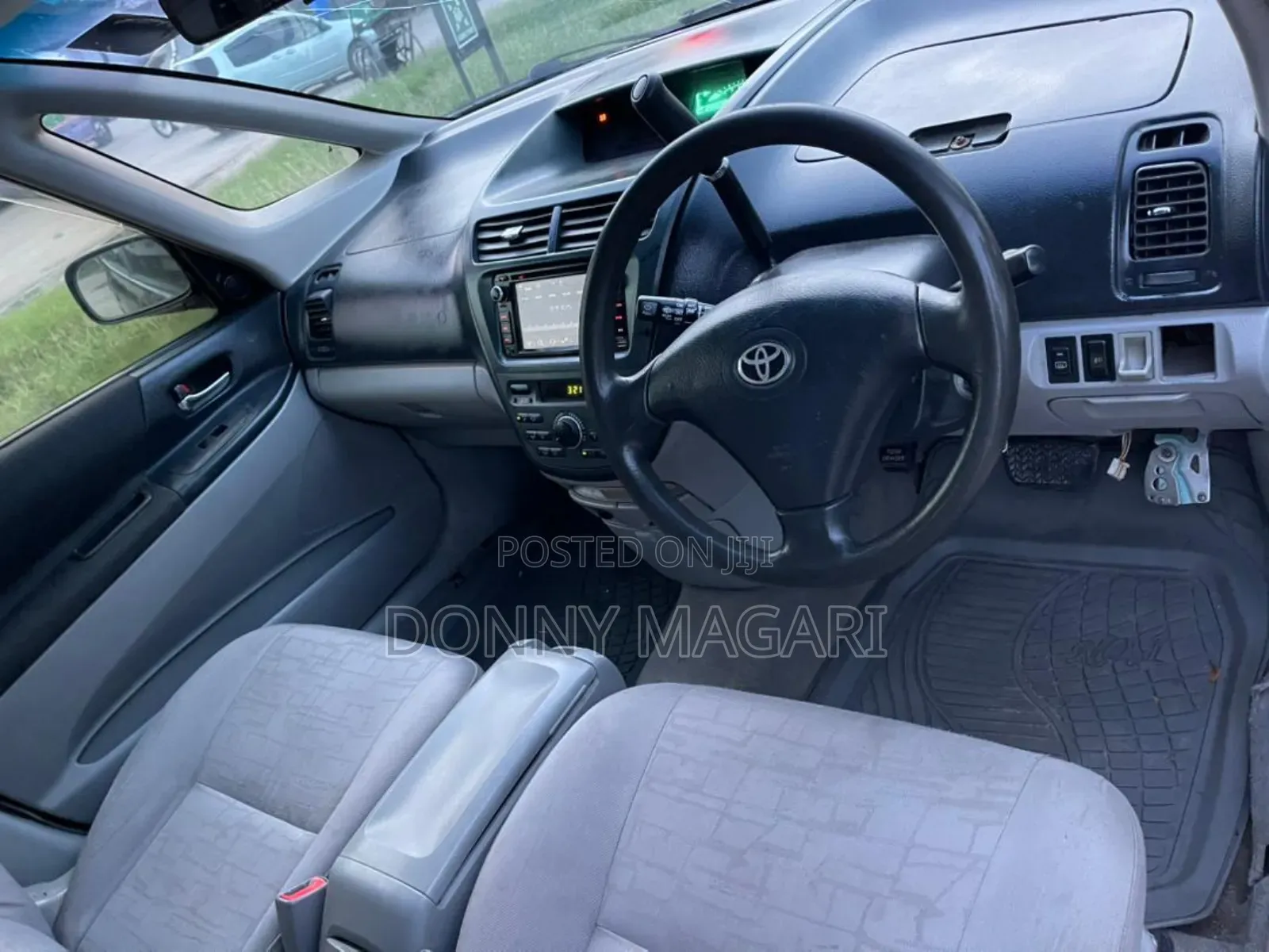 Toyota Opa 2005 Black