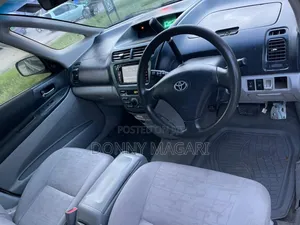 Toyota Opa 2005 Black