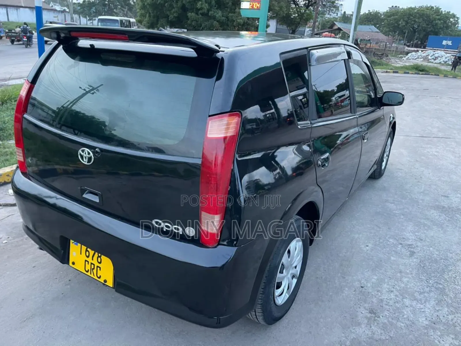 Toyota Opa 2005 Black