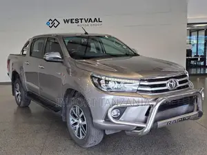 Toyota Hilux 2017 Silver