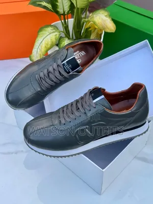 Sneaker Shoes or Viatu Vya Raba Vya Vg