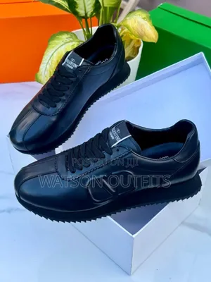 Sneaker Shoes or Viatu Vya Raba Vya Vg