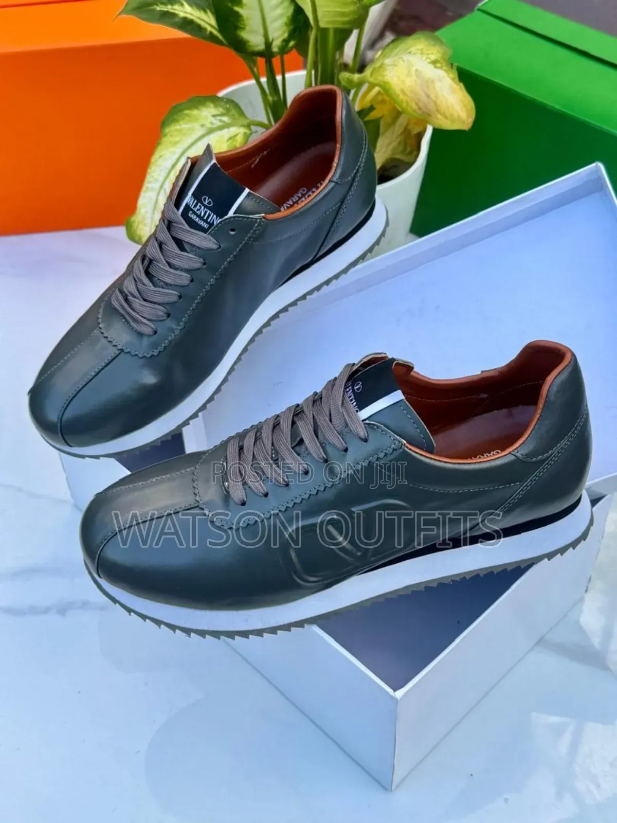 Sneaker Shoes or Viatu Vya Raba Vya Vg