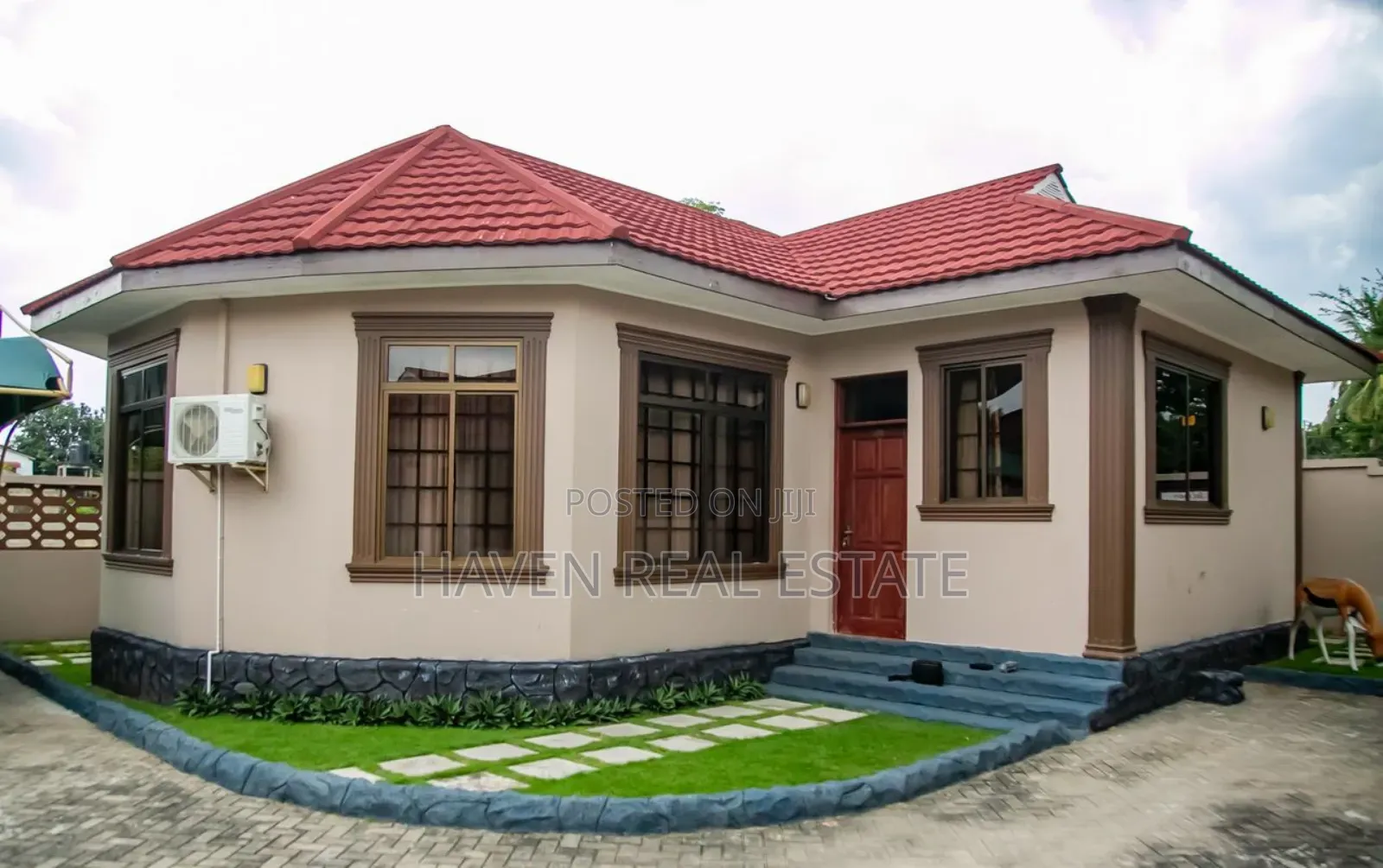 Furnished Five Apartments Zinauzwa Bagamoyo Mjini