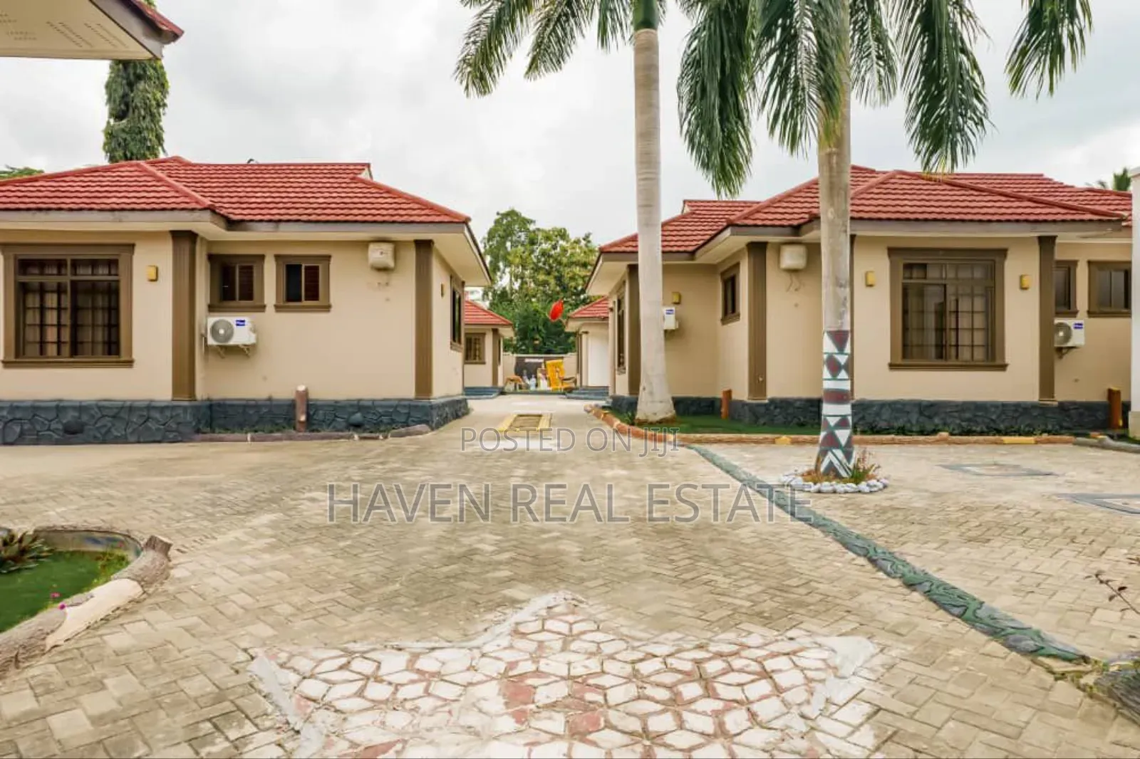 Furnished Five Apartments Zinauzwa Bagamoyo Mjini