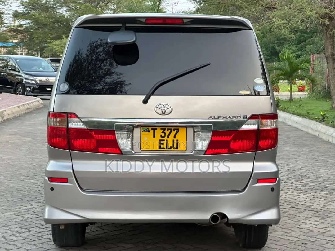 Toyota Alphard 2005 Gray