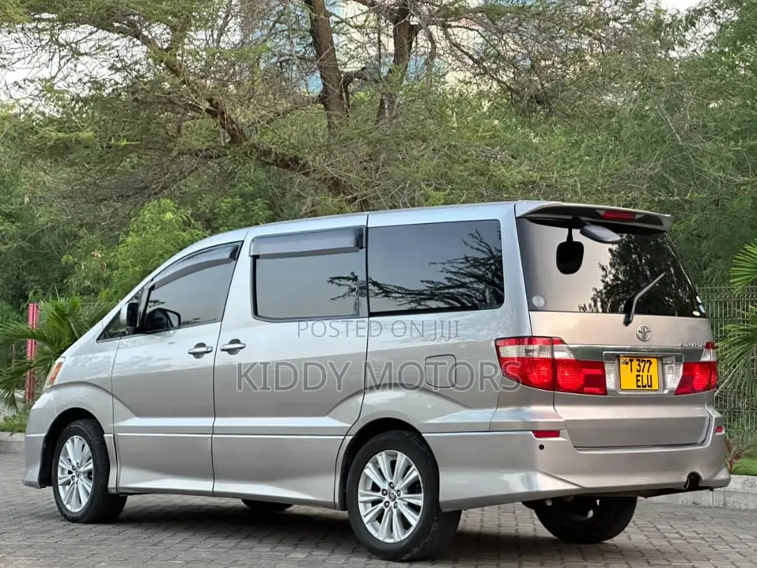 Toyota Alphard 2005 Gray
