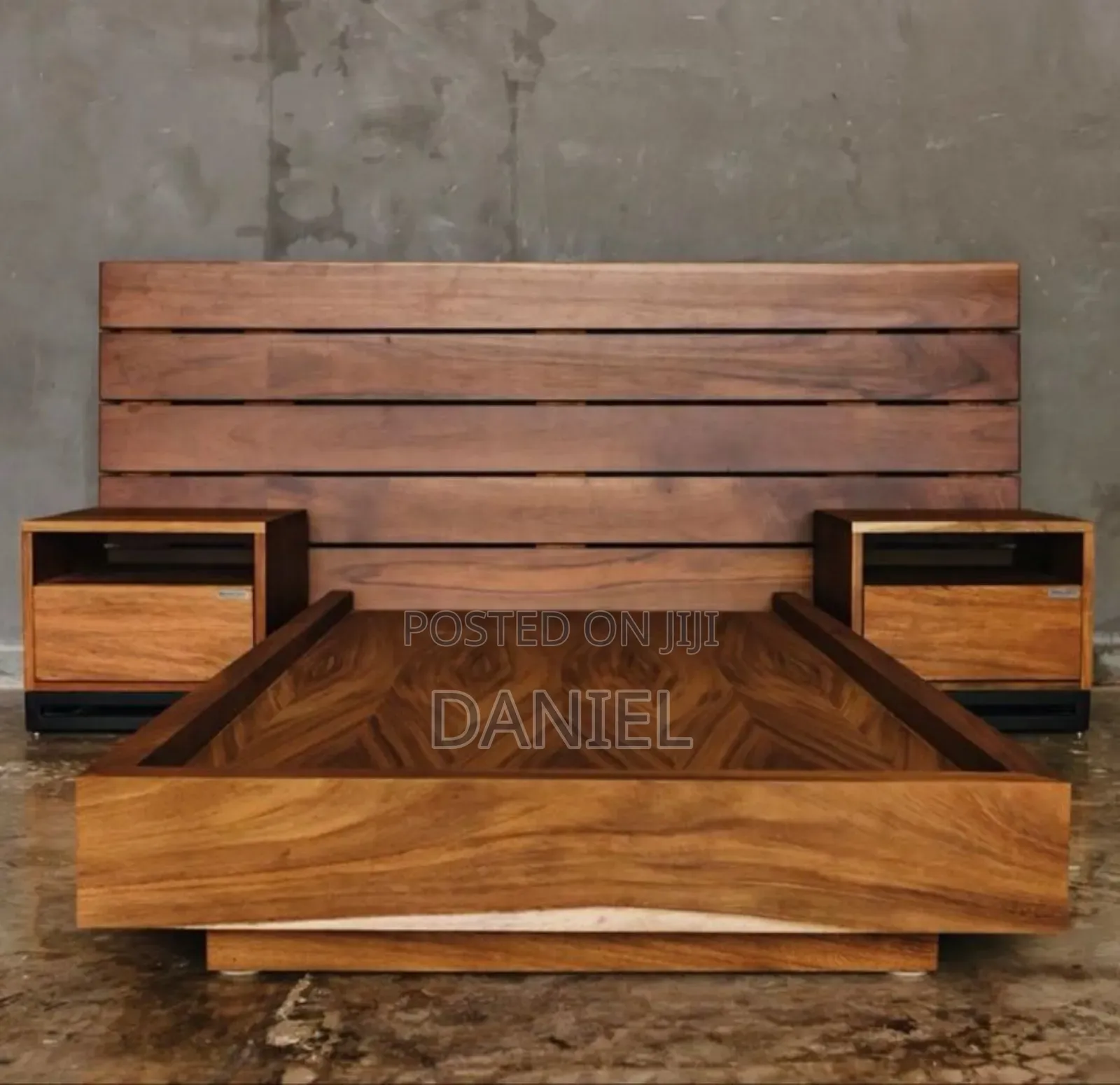 Kitanda Cha Mbao 5*6 Wood Color Na Bedside