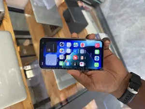 Apple iPhone 11 64 GB Black