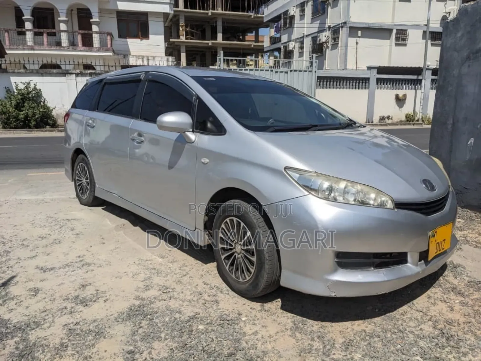 Toyota Wish 2012 Silver