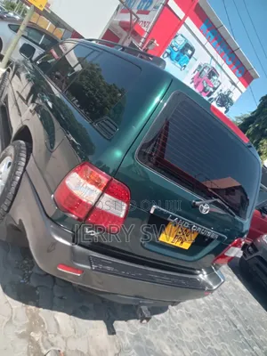 Toyota Land Cruiser 2006 Green