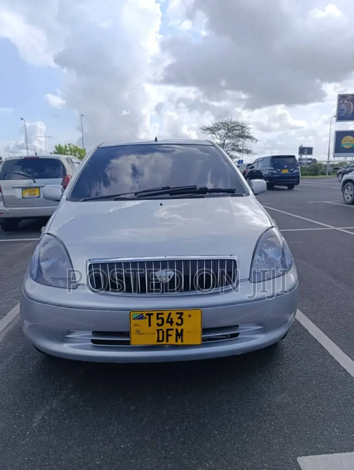 Toyota Vitz 2006 Silver