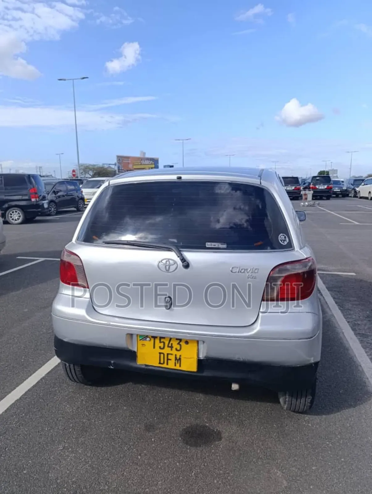 Toyota Vitz 2006 Silver
