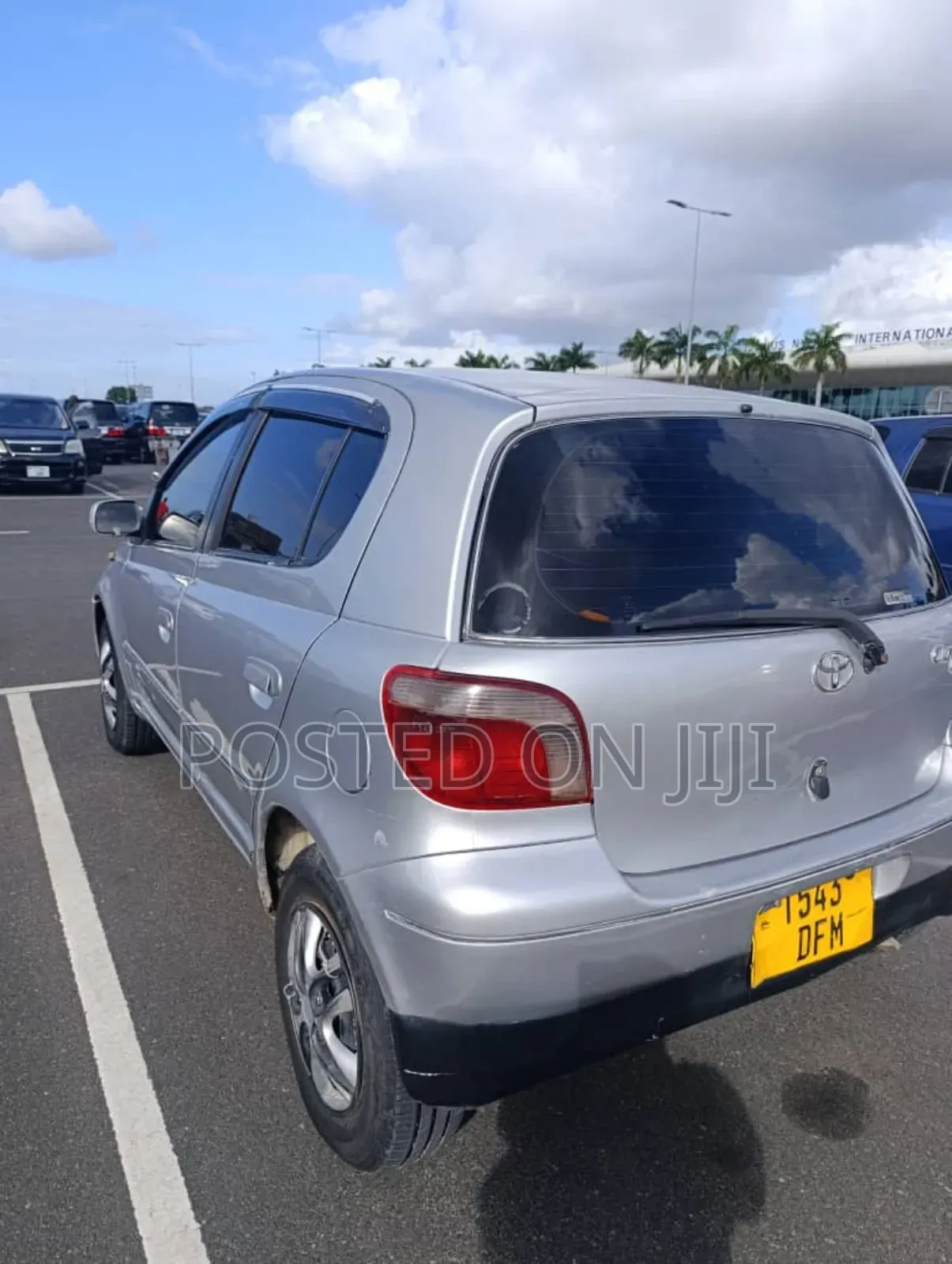 Toyota Vitz 2006 Silver
