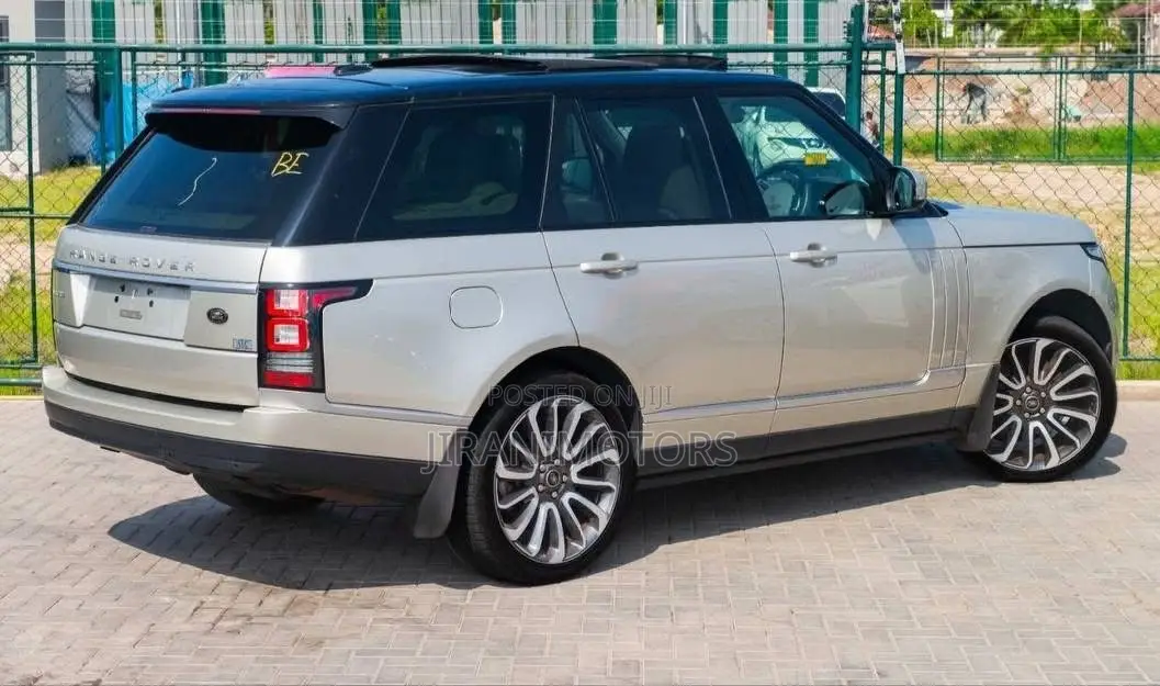 Land Rover Range Rover Vogue 2016 Silver