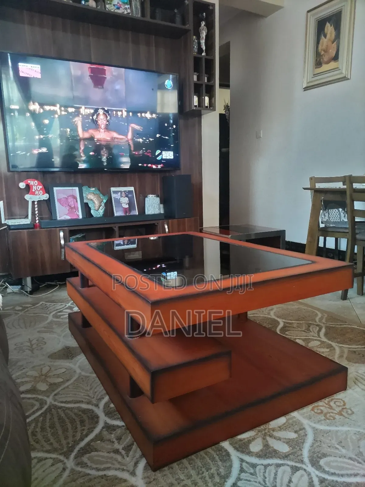 Coffee Table Yenye Kioo Kizito Juu