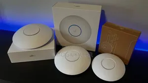 Ubiquit Unifia 6 Pro Ap Wifi 6 Ap 5.3gbps 300+ Clients
