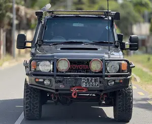 Toyota Land Cruiser 79 Series 2015 Black