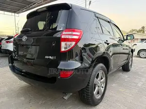 Toyota RAV4 2.5 2012 Black