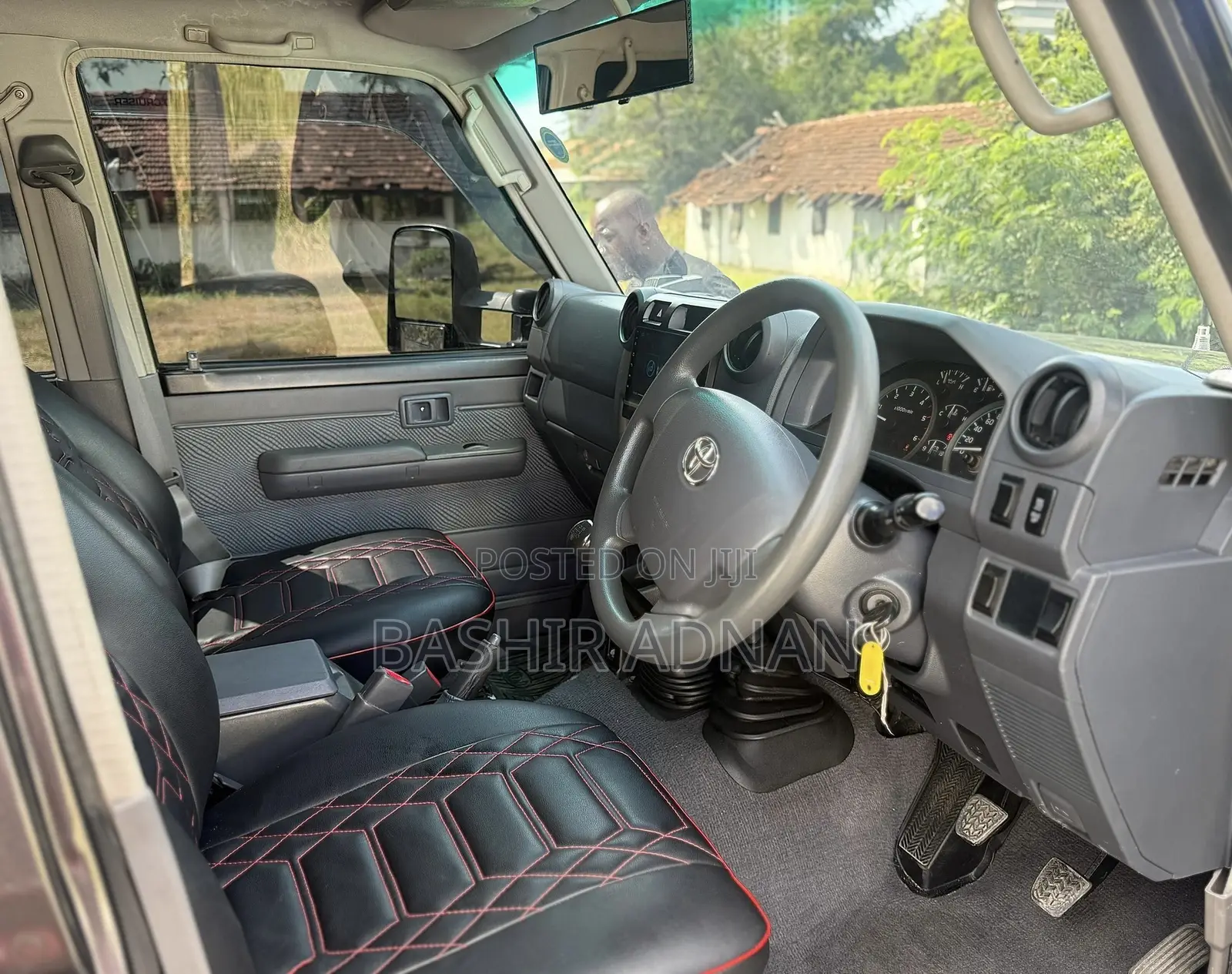 Toyota Land Cruiser 79 Series 2015 Black