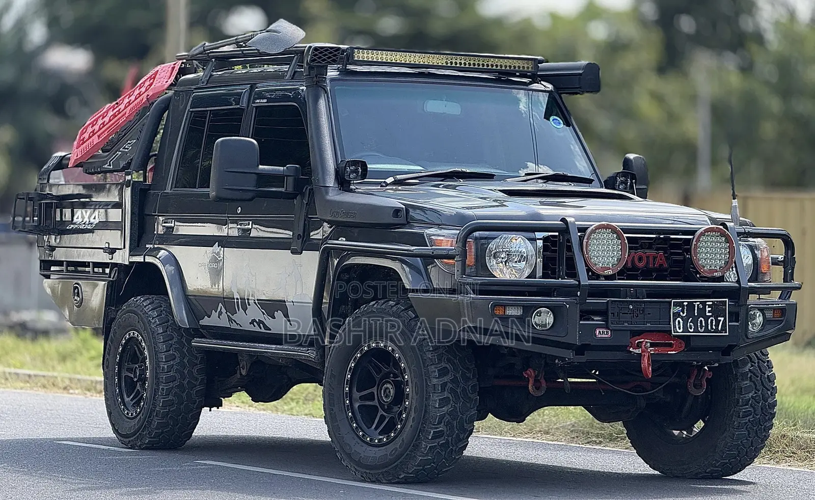 Toyota Land Cruiser 79 Series 2015 Black