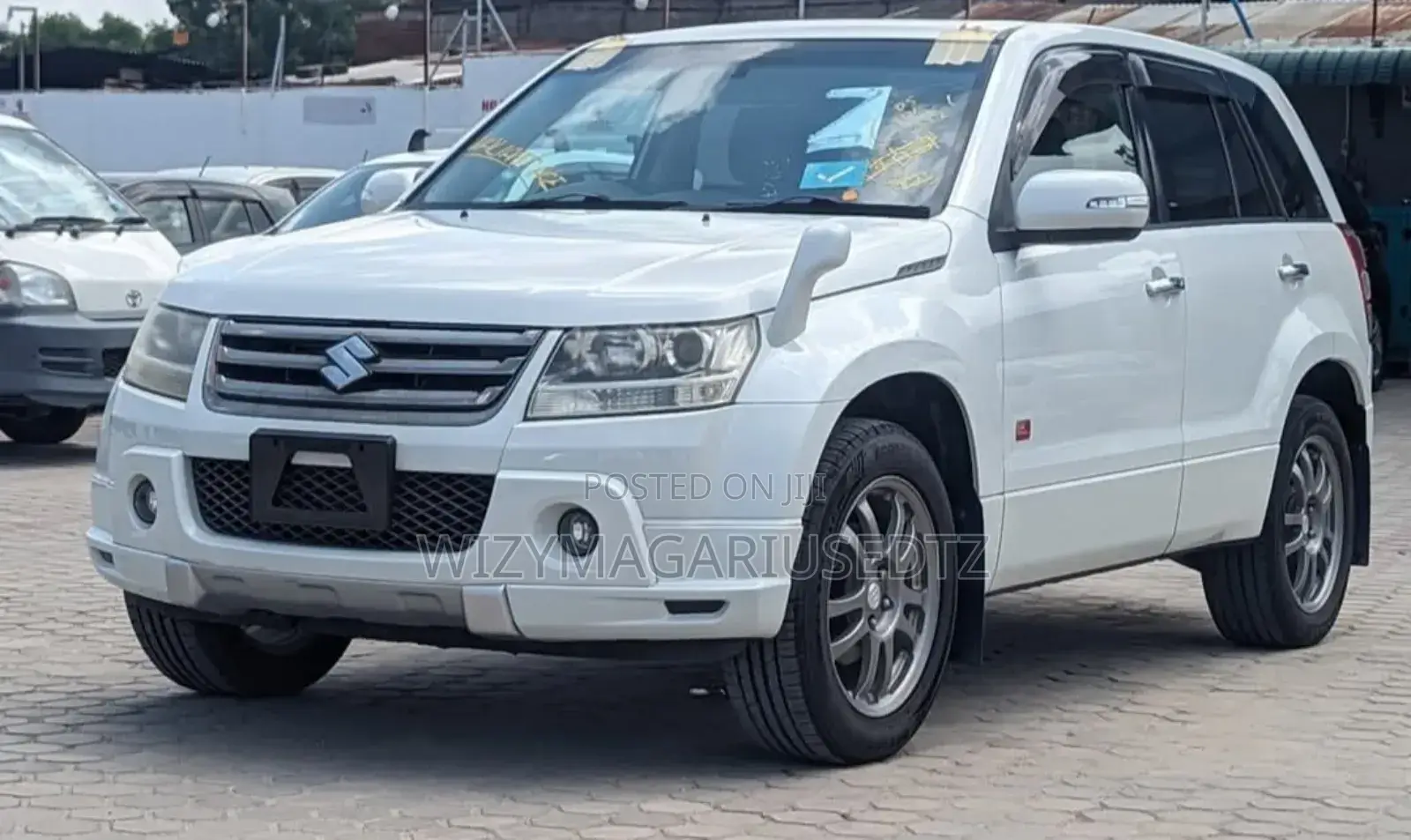 Suzuki Escudo 2009 Off white
