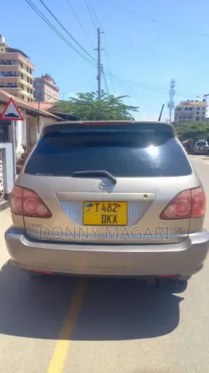 Toyota Harrier 2001 Silver