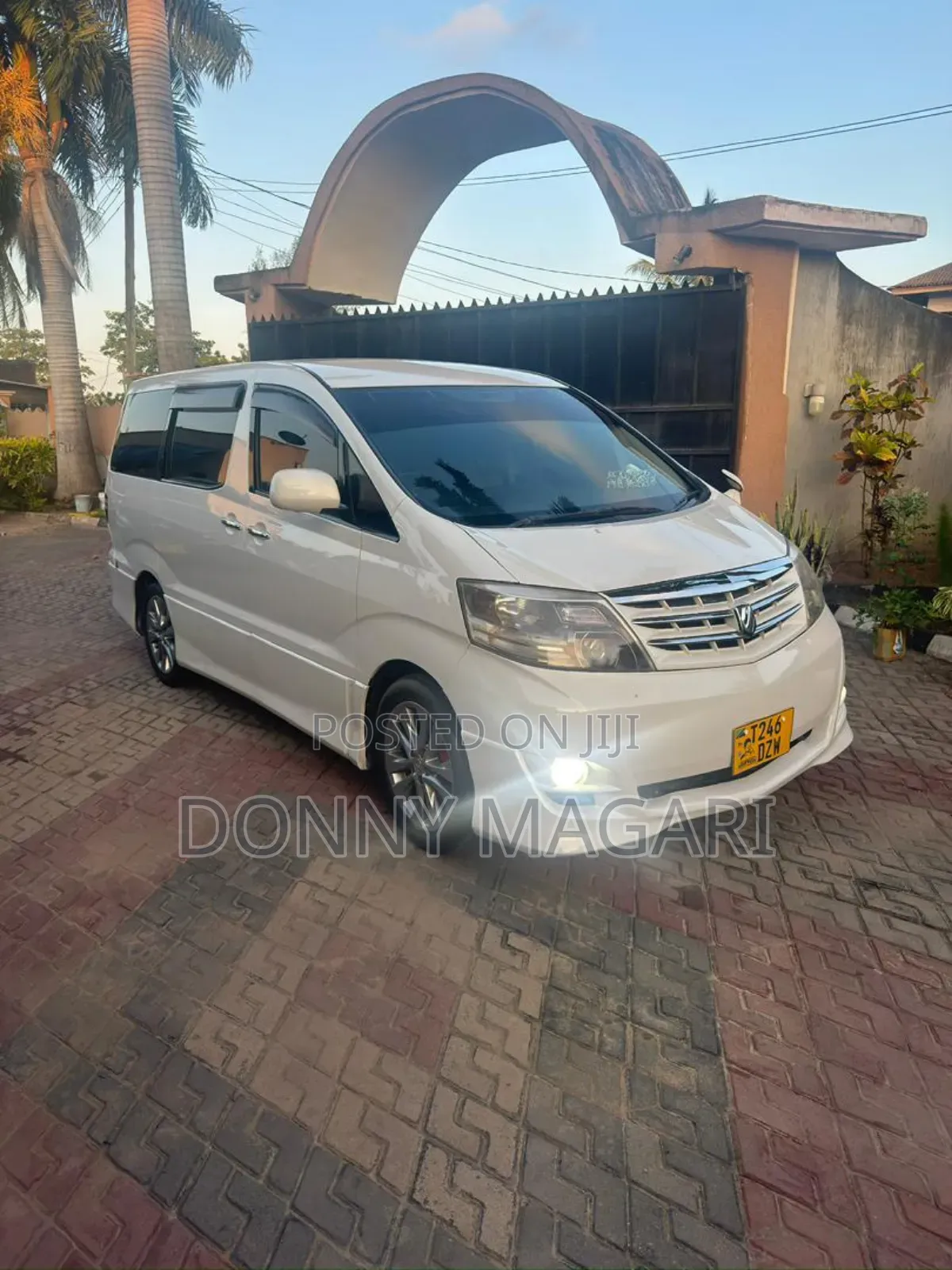Toyota Alphard 2006 White
