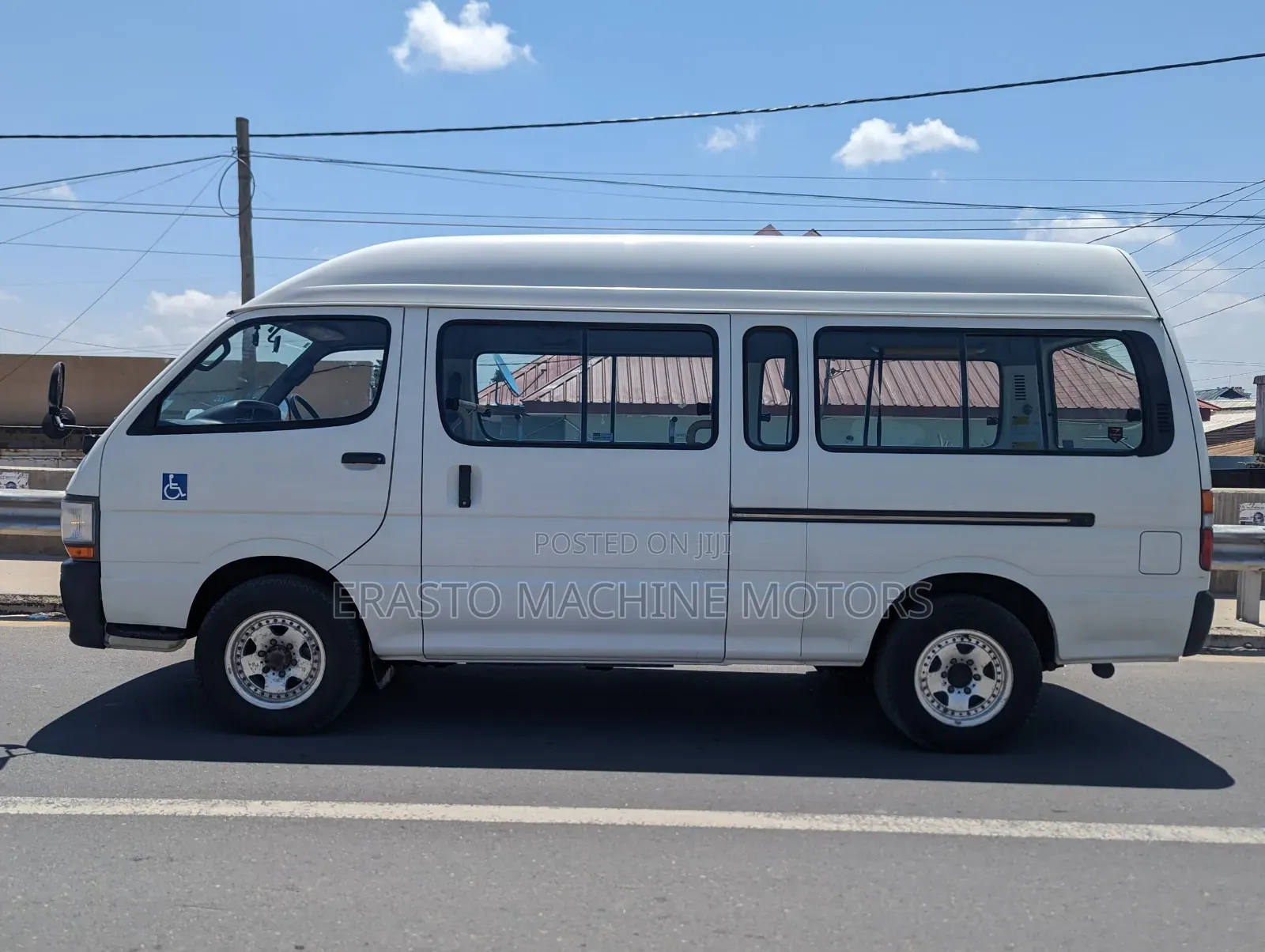 Toyota HiAce 2002 White