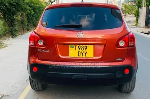 Nissan Dualis 2007 Orange